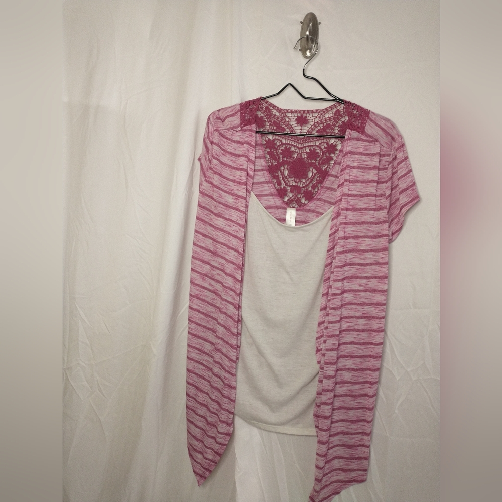 Junior's Pink Striped Lace Detail Top XL
